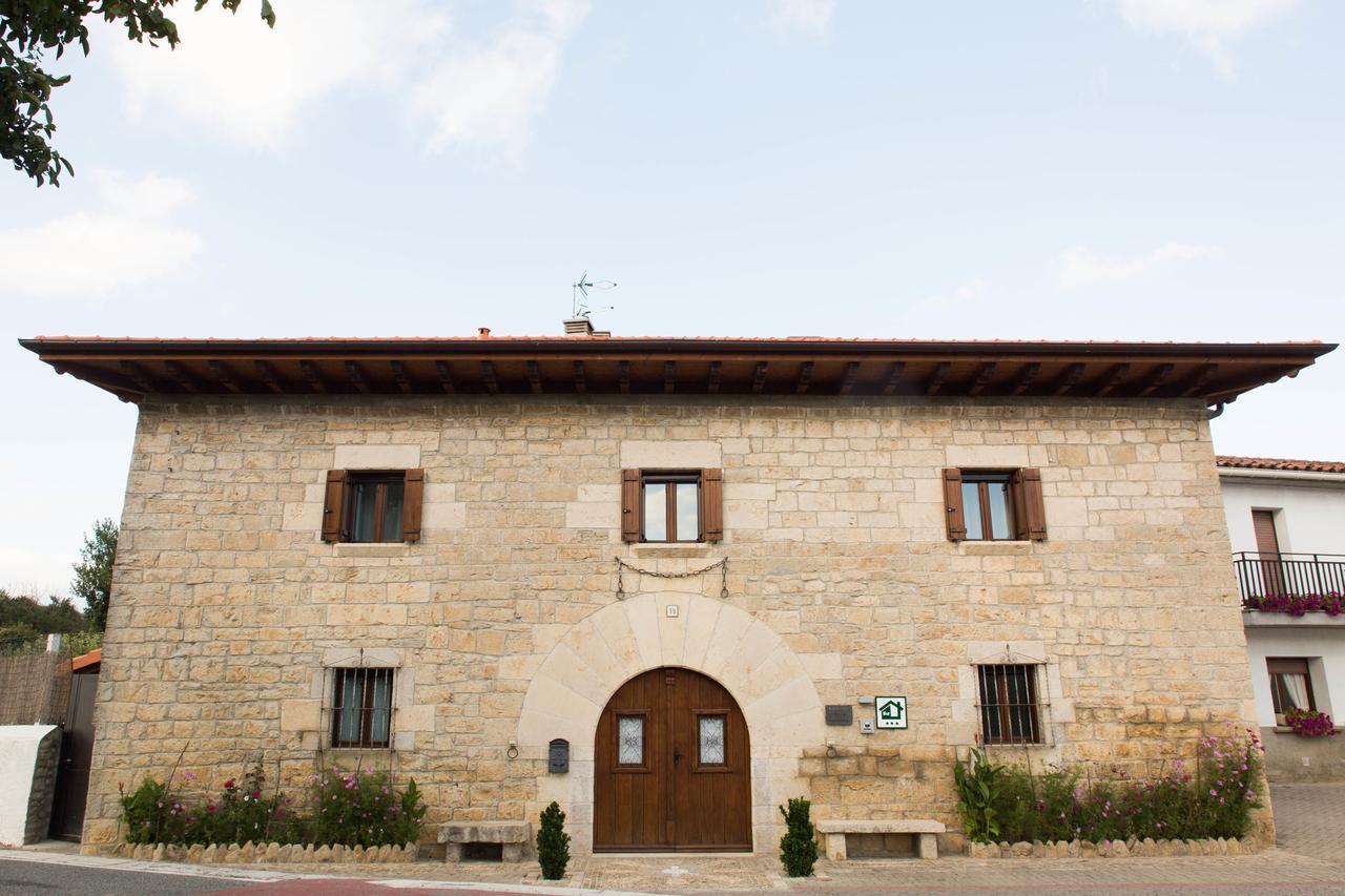 Affittacamere Casa De La Cadena Asiáin Esterno foto